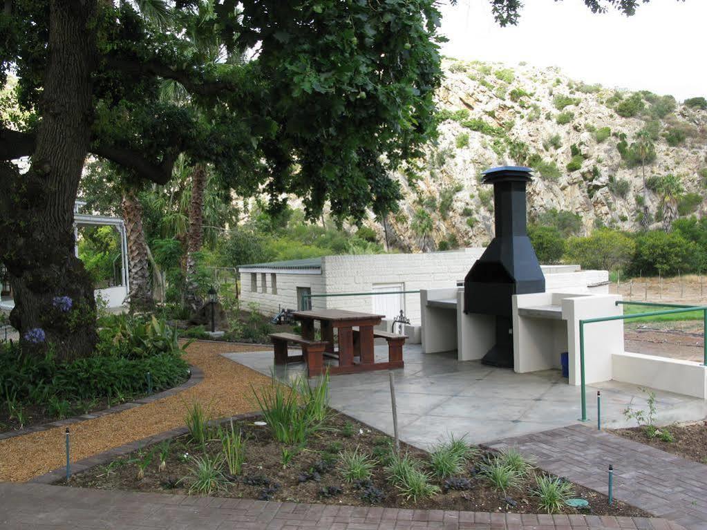 Montagu Vines Guesthouse Exterior photo